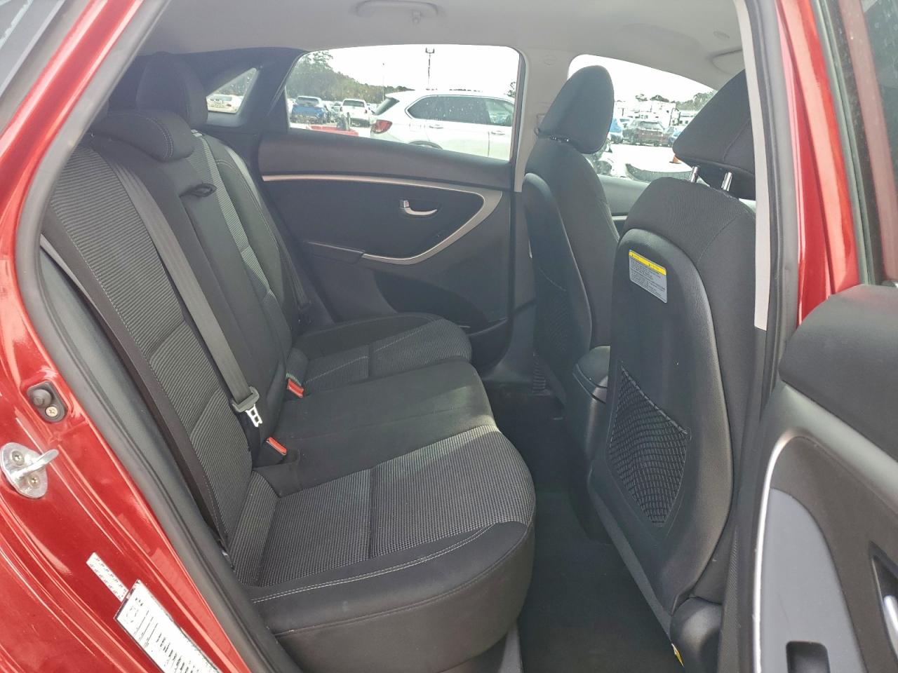 2017 HYUNDAI ELANTRA GT photo 10