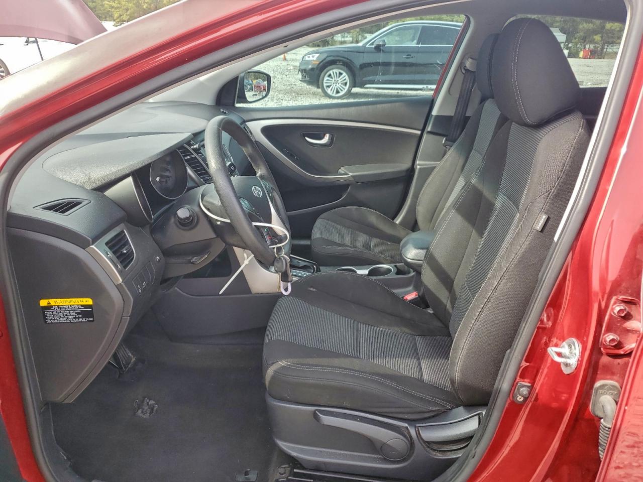 2017 HYUNDAI ELANTRA GT photo 7