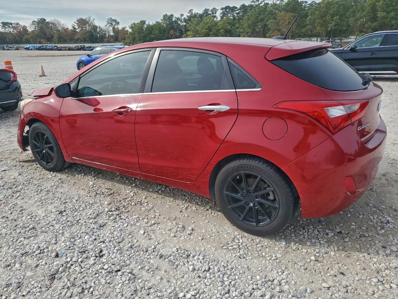 2017 HYUNDAI ELANTRA GT photo 2