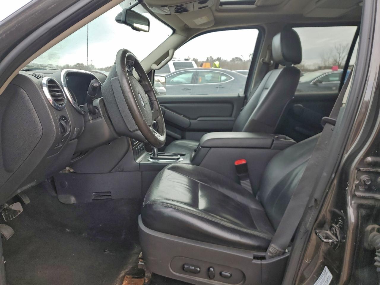2006 FORD EXPLORER LIMITED photo 7