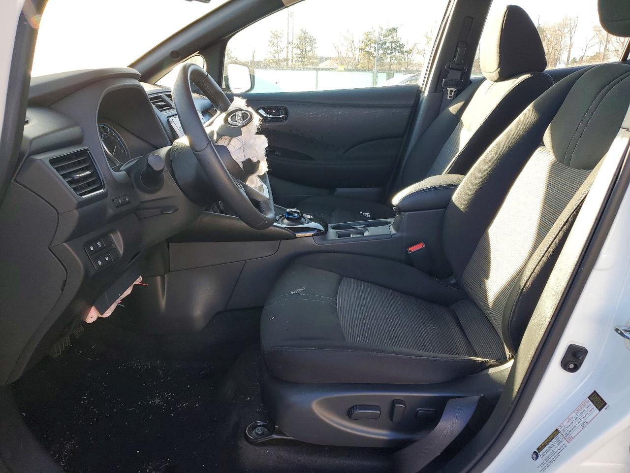 2025 NISSAN LEAF SV PLUS photo 7