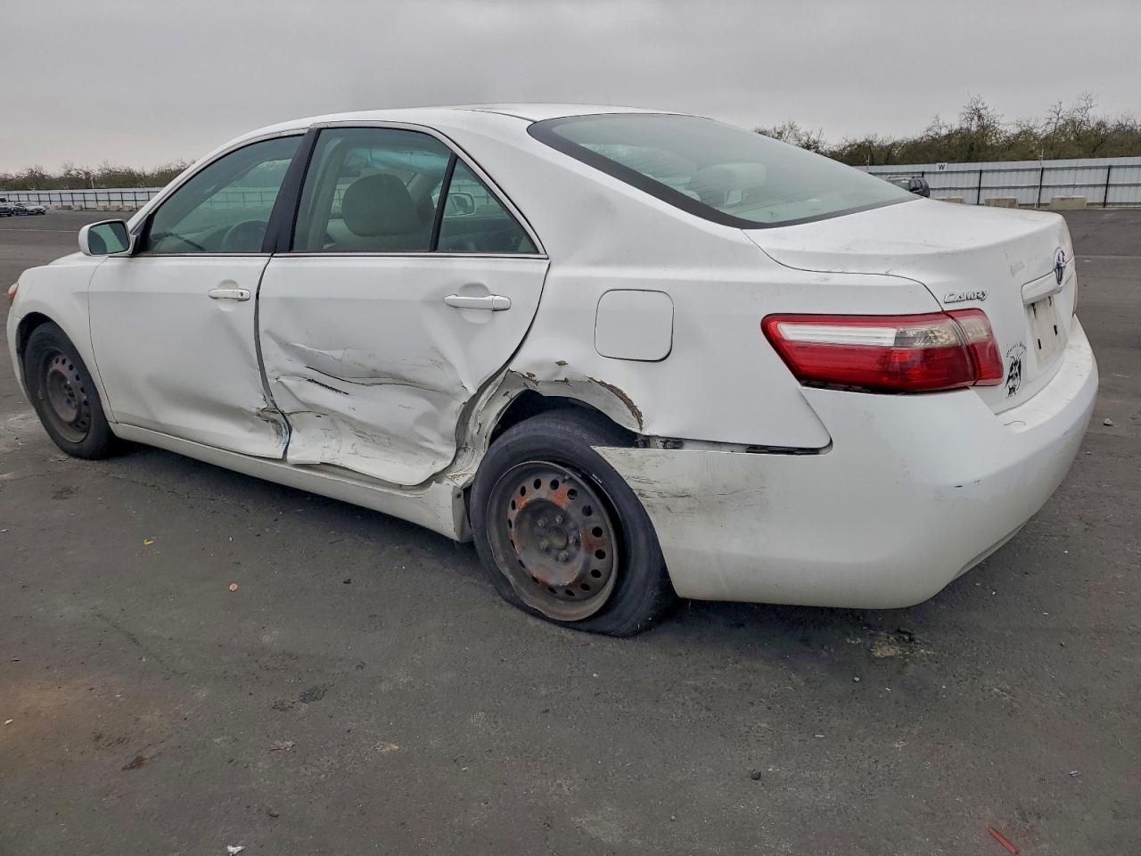 2007 TOYOTA CAMRY CE photo 2