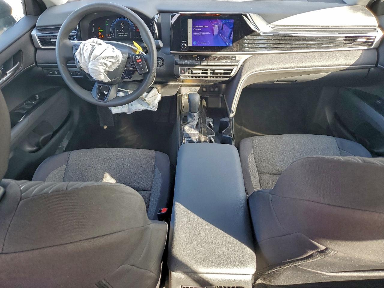 2025 TOYOTA CAMRY XSE photo 15