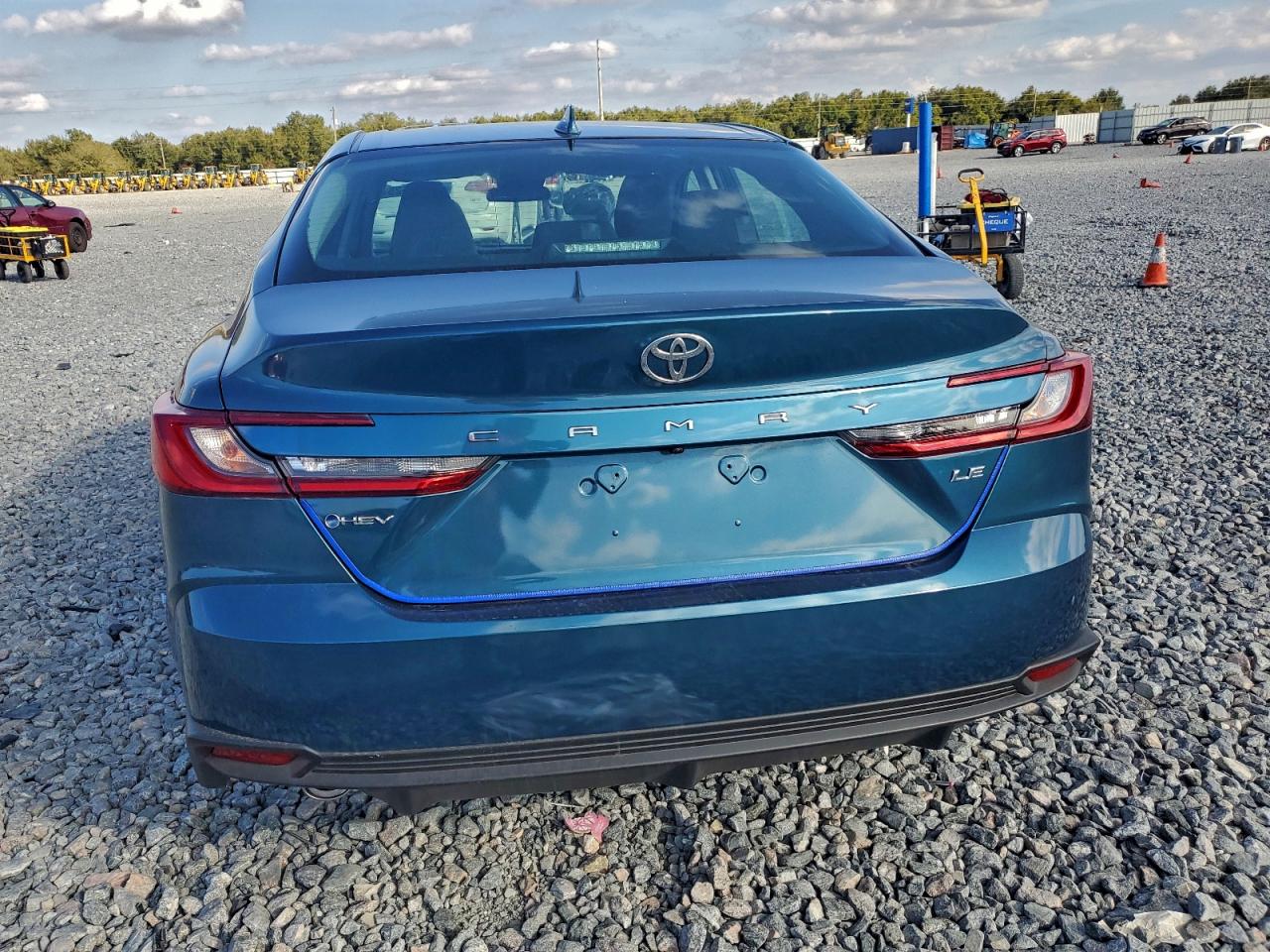 2025 TOYOTA CAMRY XSE photo 11