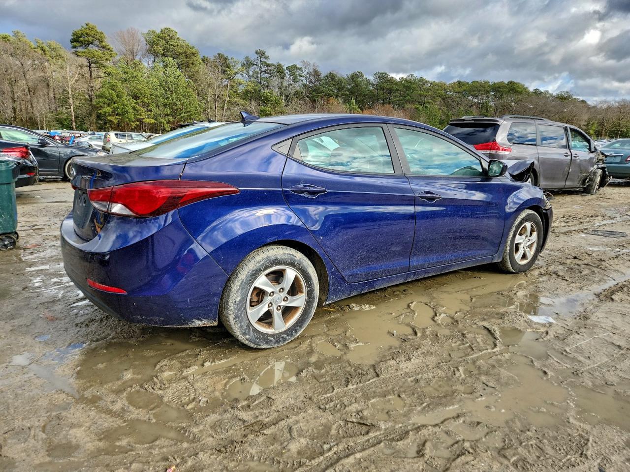 2014 HYUNDAI ELANTRA SE photo 3