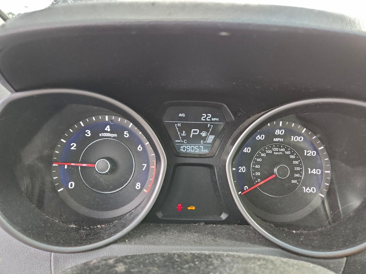2014 HYUNDAI ELANTRA SE photo 9