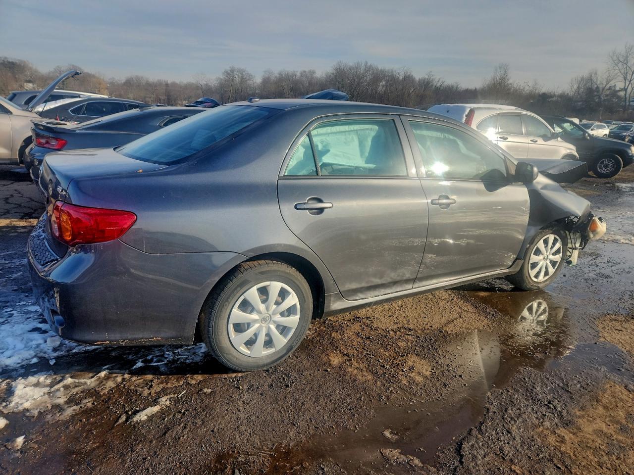 2010 TOYOTA COROLLA BASE photo 3