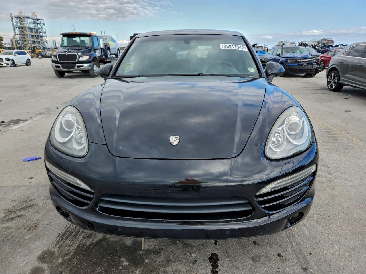 2012 PORSCHE CAYENNE photo 5