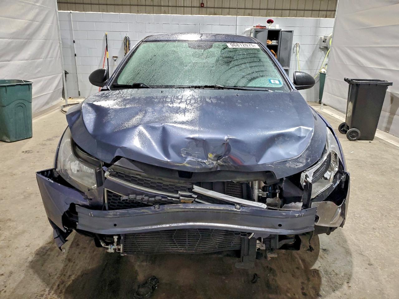 2014 CHEVROLET CRUZE LS photo 5