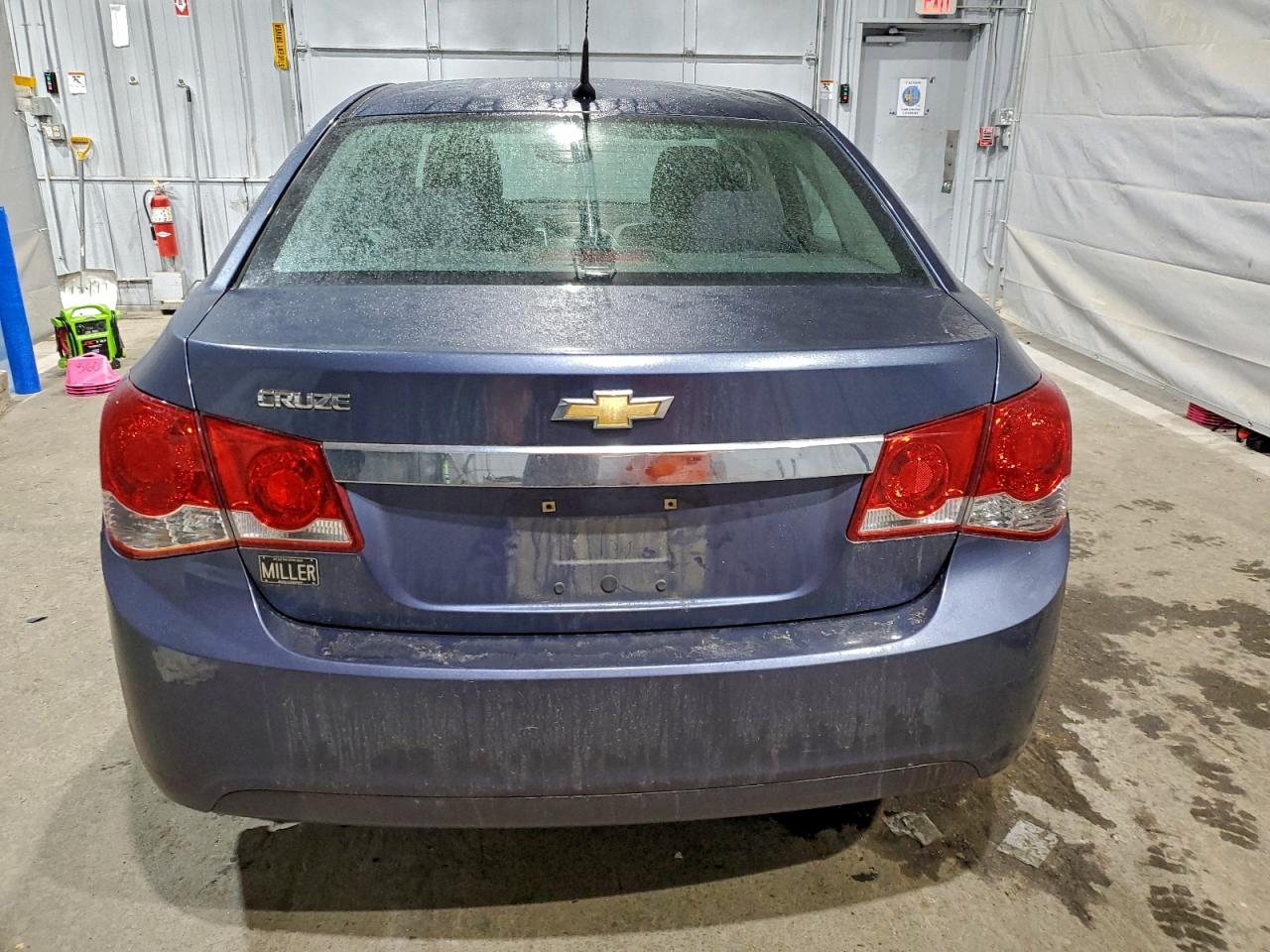 2014 CHEVROLET CRUZE LS photo 6