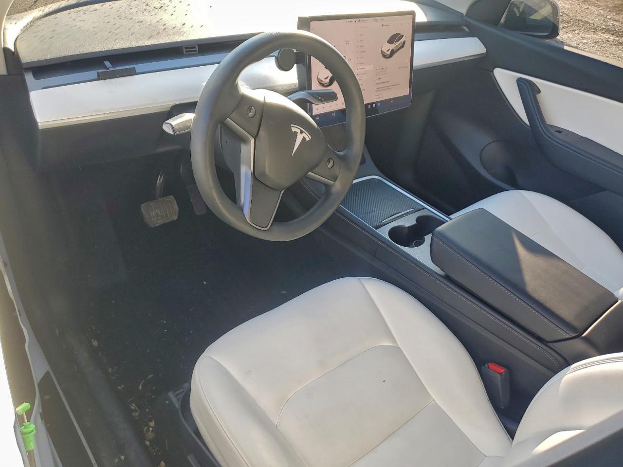 2021 TESLA MODEL Y photo 8