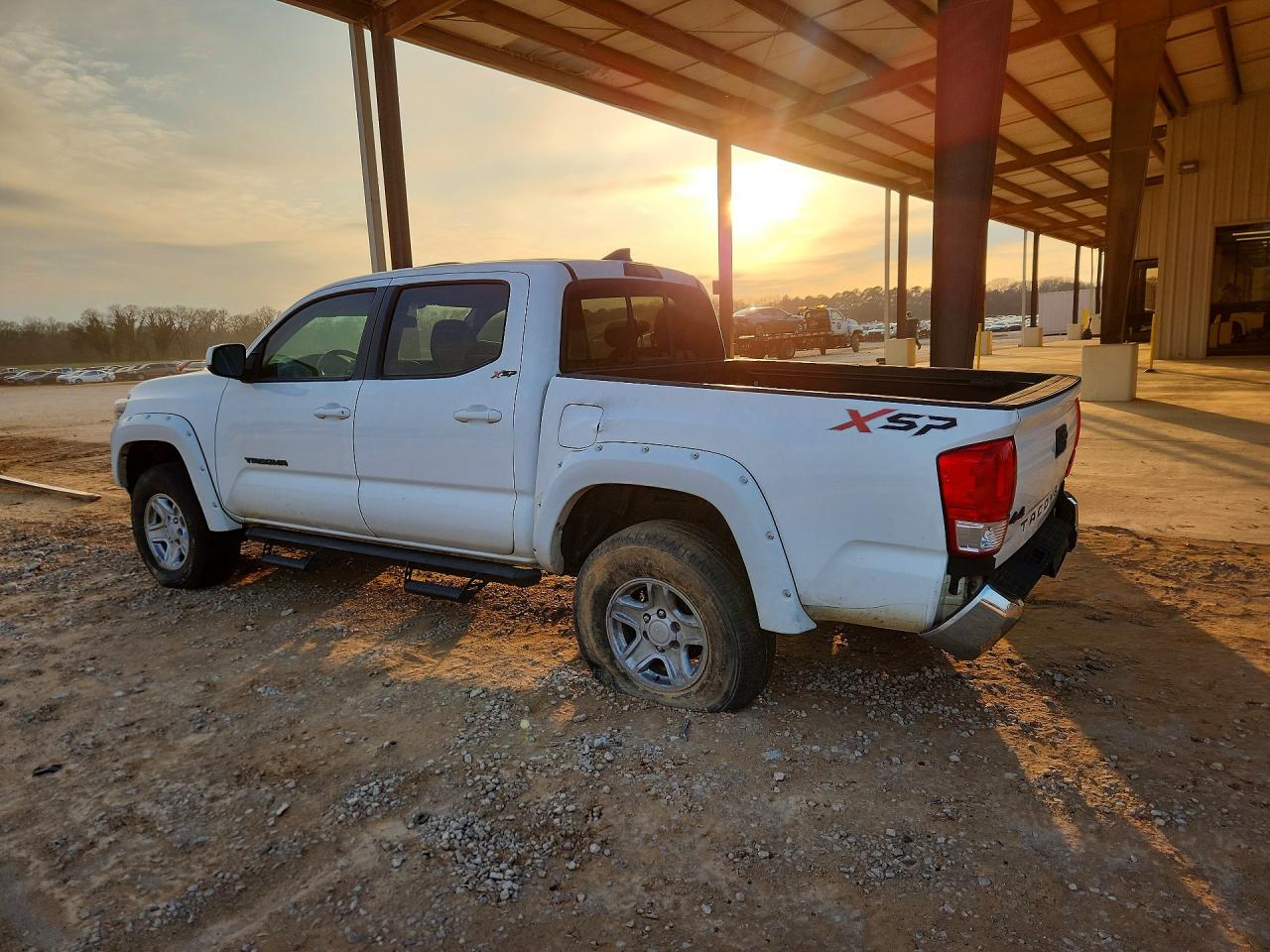 2017 TOYOTA TACOMA DOUBLE CAB photo 2