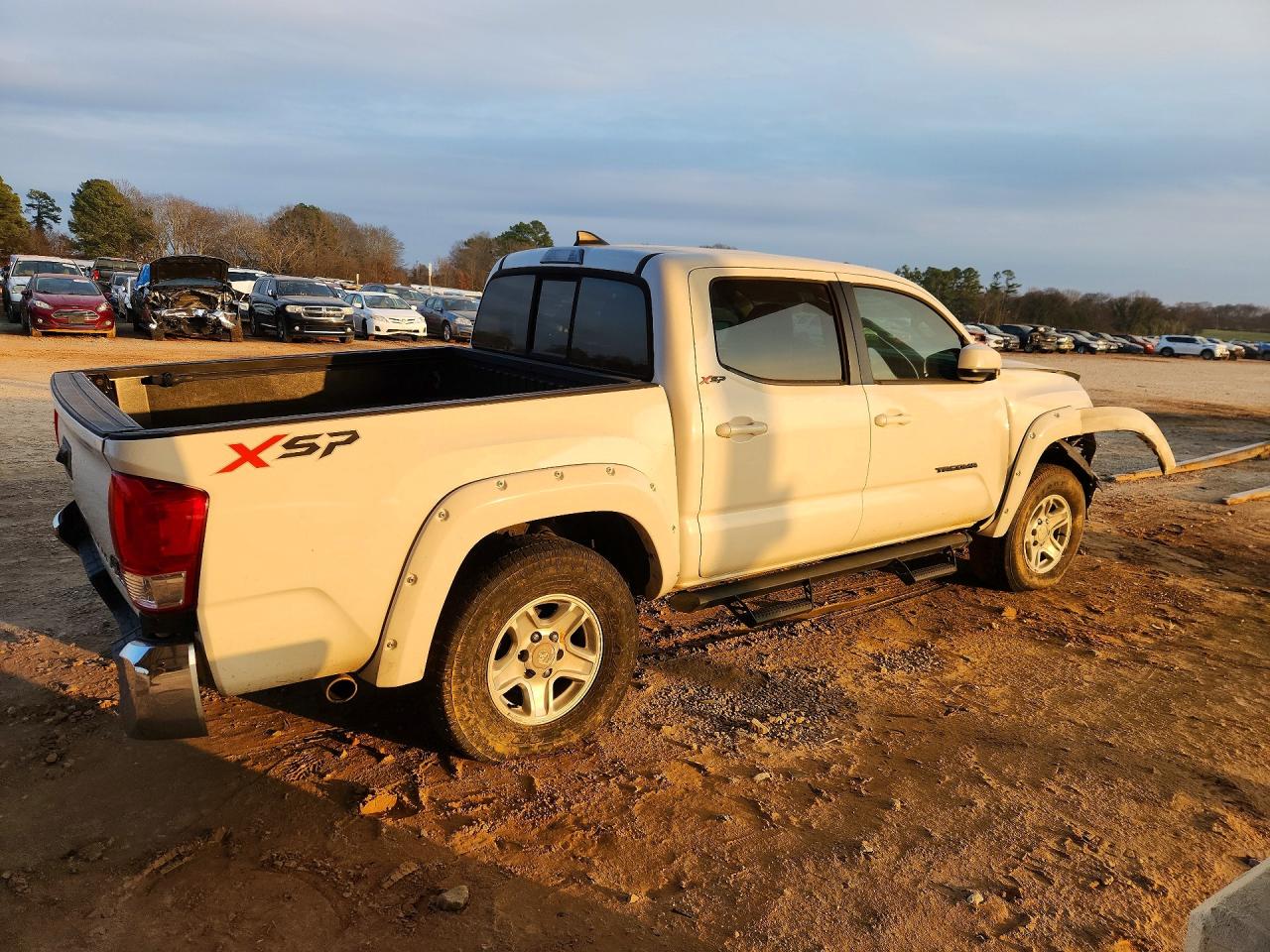 2017 TOYOTA TACOMA DOUBLE CAB photo 3