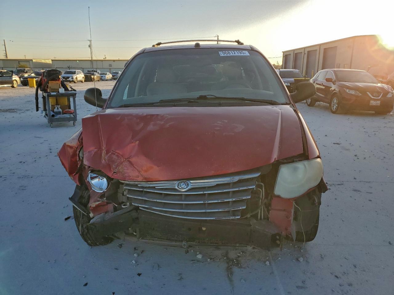 2005 CHRYSLER TOWN & COUNTRY LIMITED photo 5