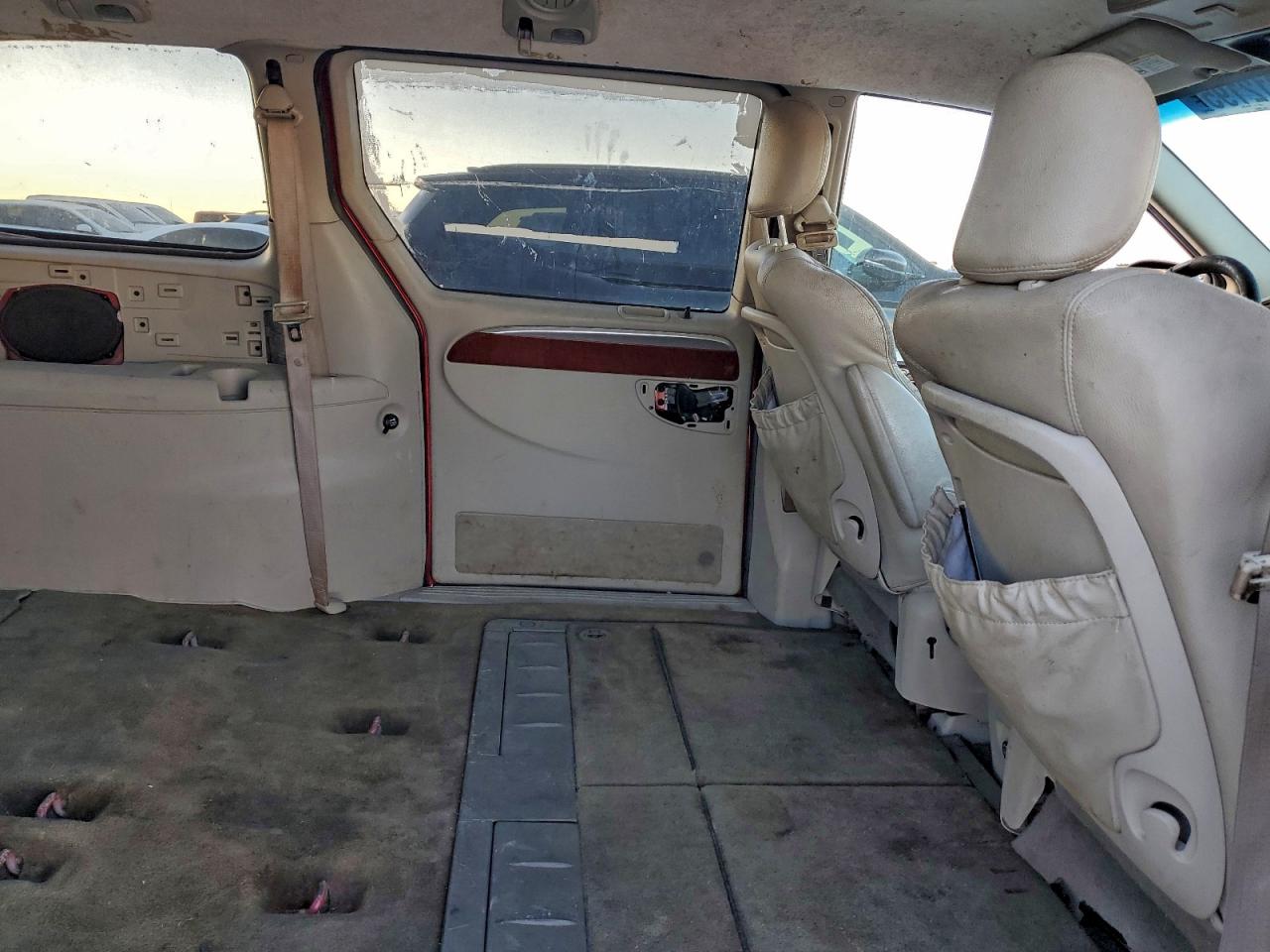 2005 CHRYSLER TOWN & COUNTRY LIMITED photo 11