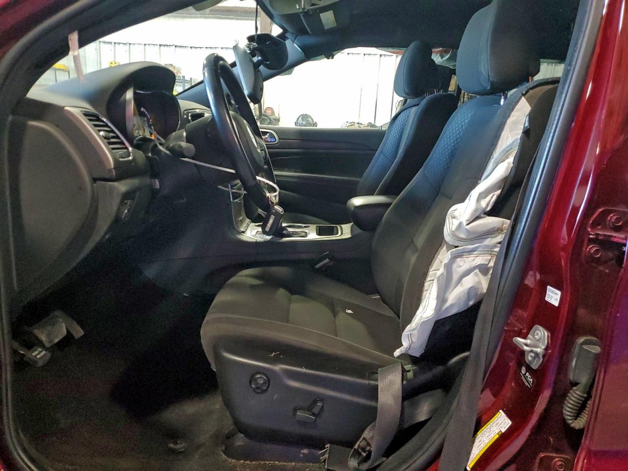 2022 JEEP GRAND CHEROKEE LAREDO E photo 7