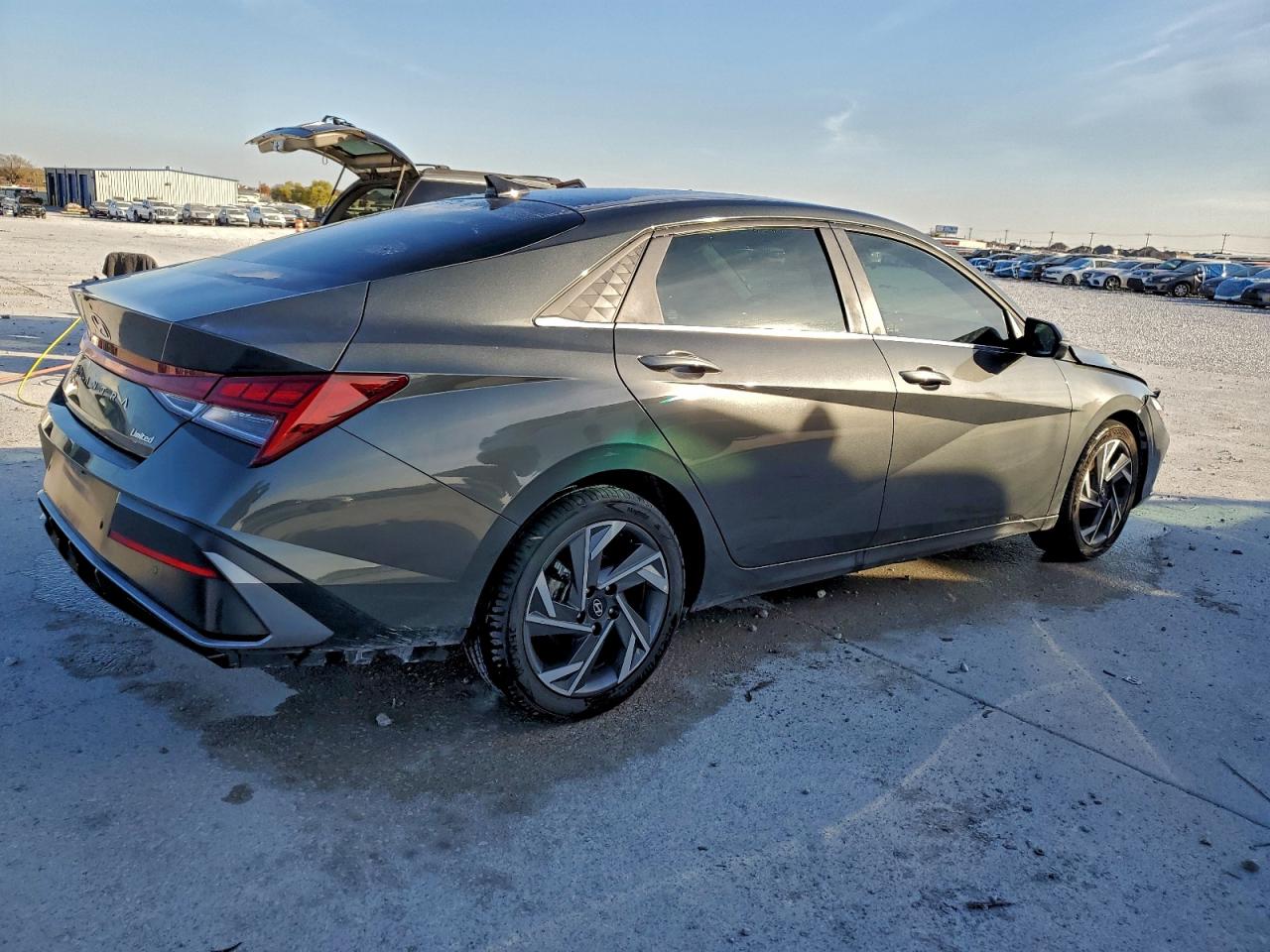 2024 HYUNDAI ELANTRA LIMITED photo 5
