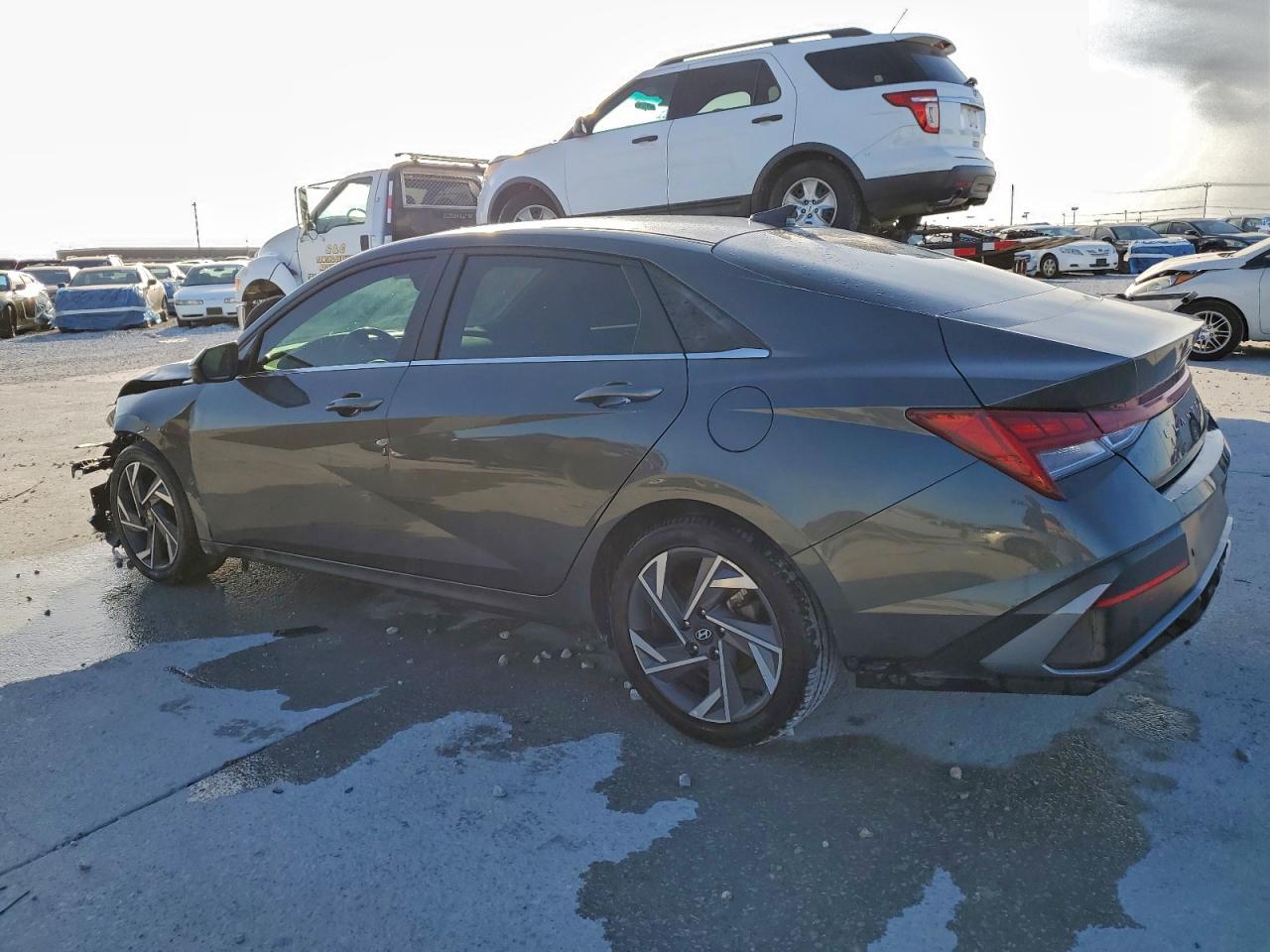 2024 HYUNDAI ELANTRA LIMITED photo 3