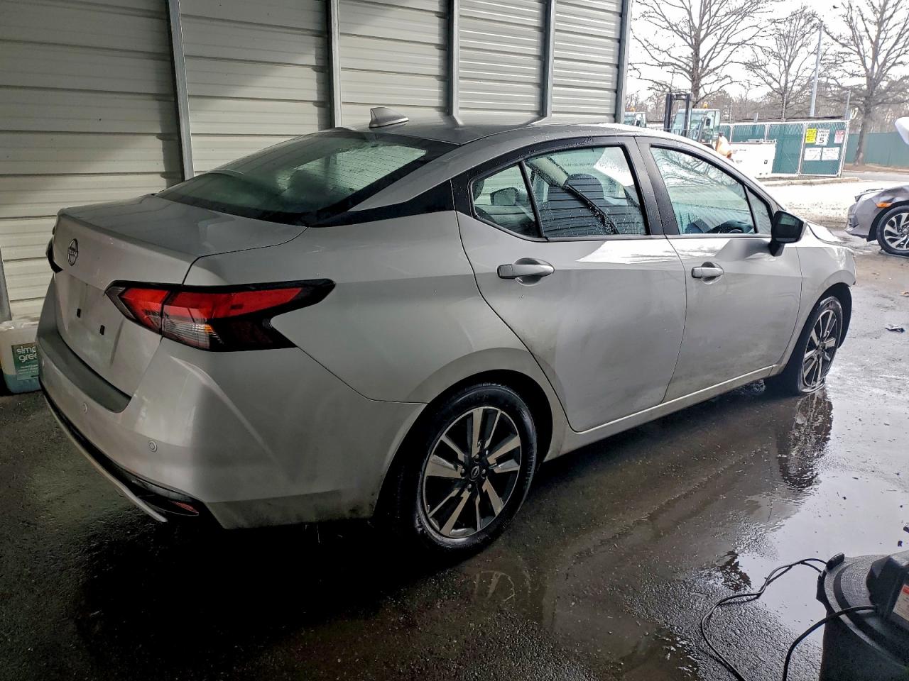 2025 NISSAN VERSA SV photo 3