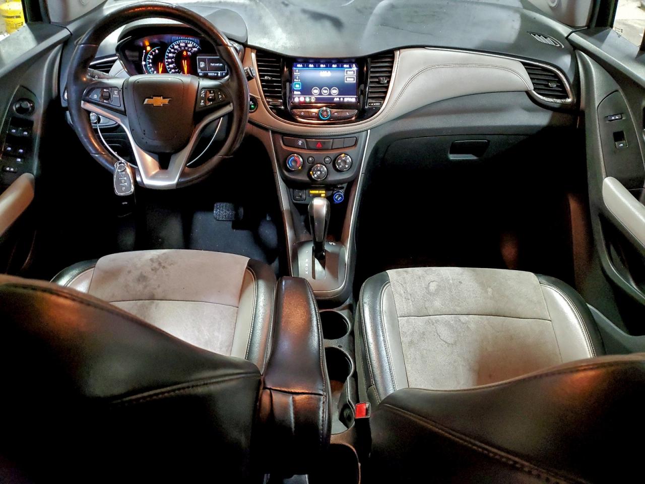 2021 CHEVROLET TRAX 1LT photo 8