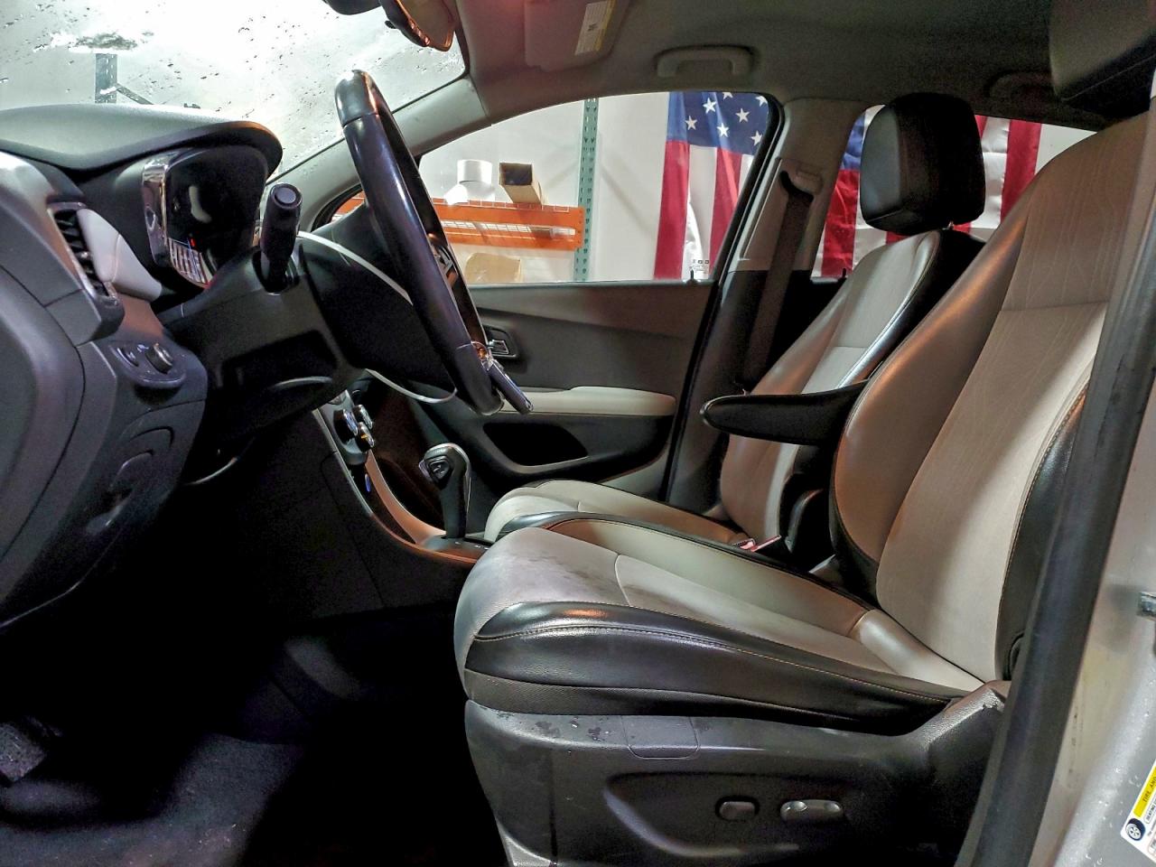 2021 CHEVROLET TRAX 1LT photo 7