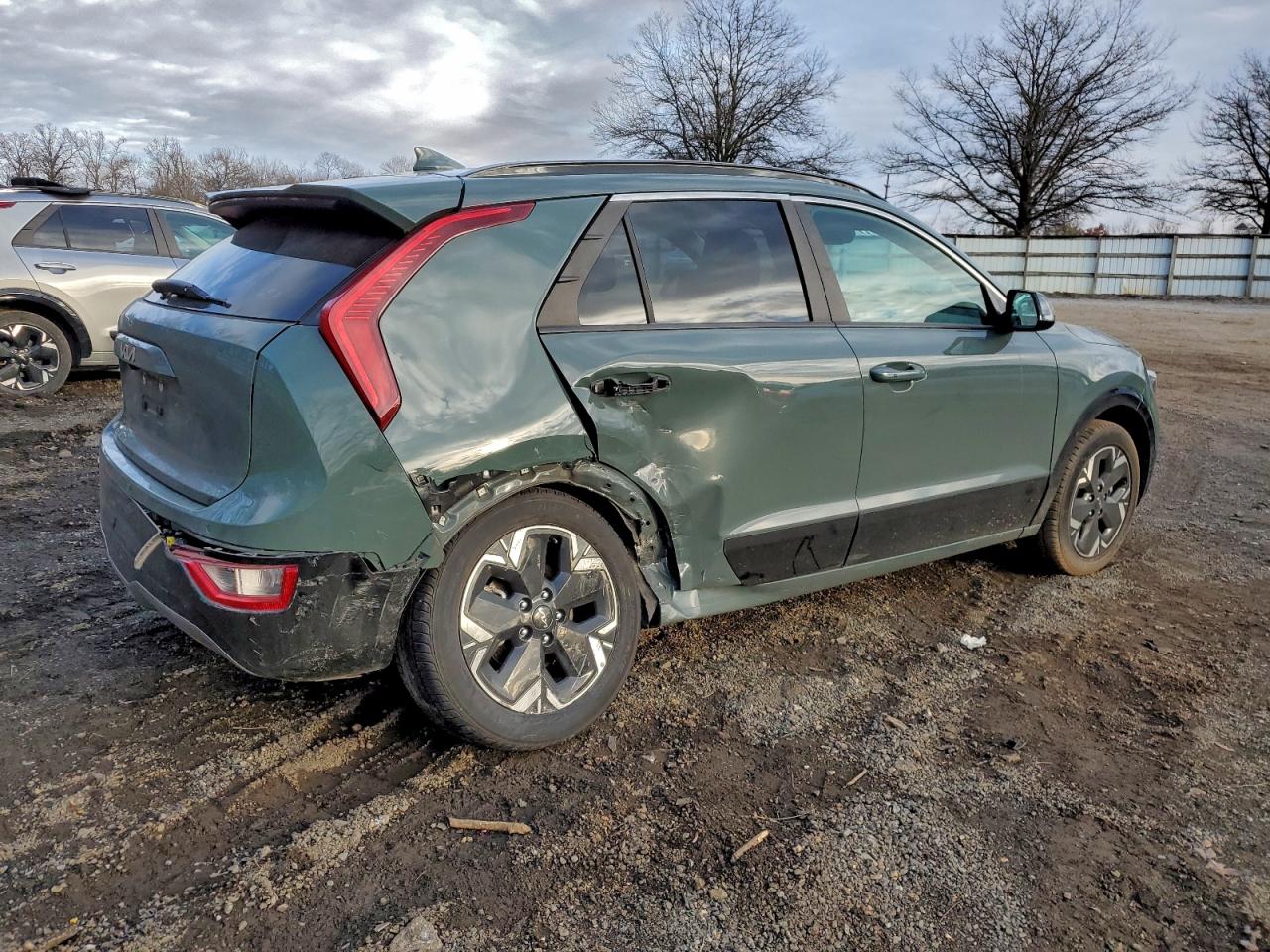 2023 KIA NIRO WIND photo 3