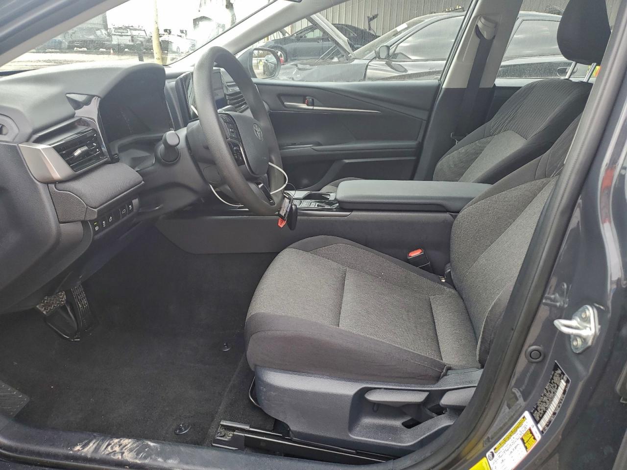 2025 TOYOTA CAMRY XSE photo 7