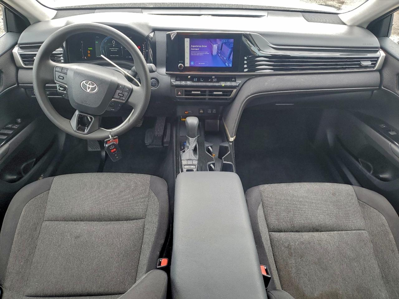 2025 TOYOTA CAMRY XSE photo 8