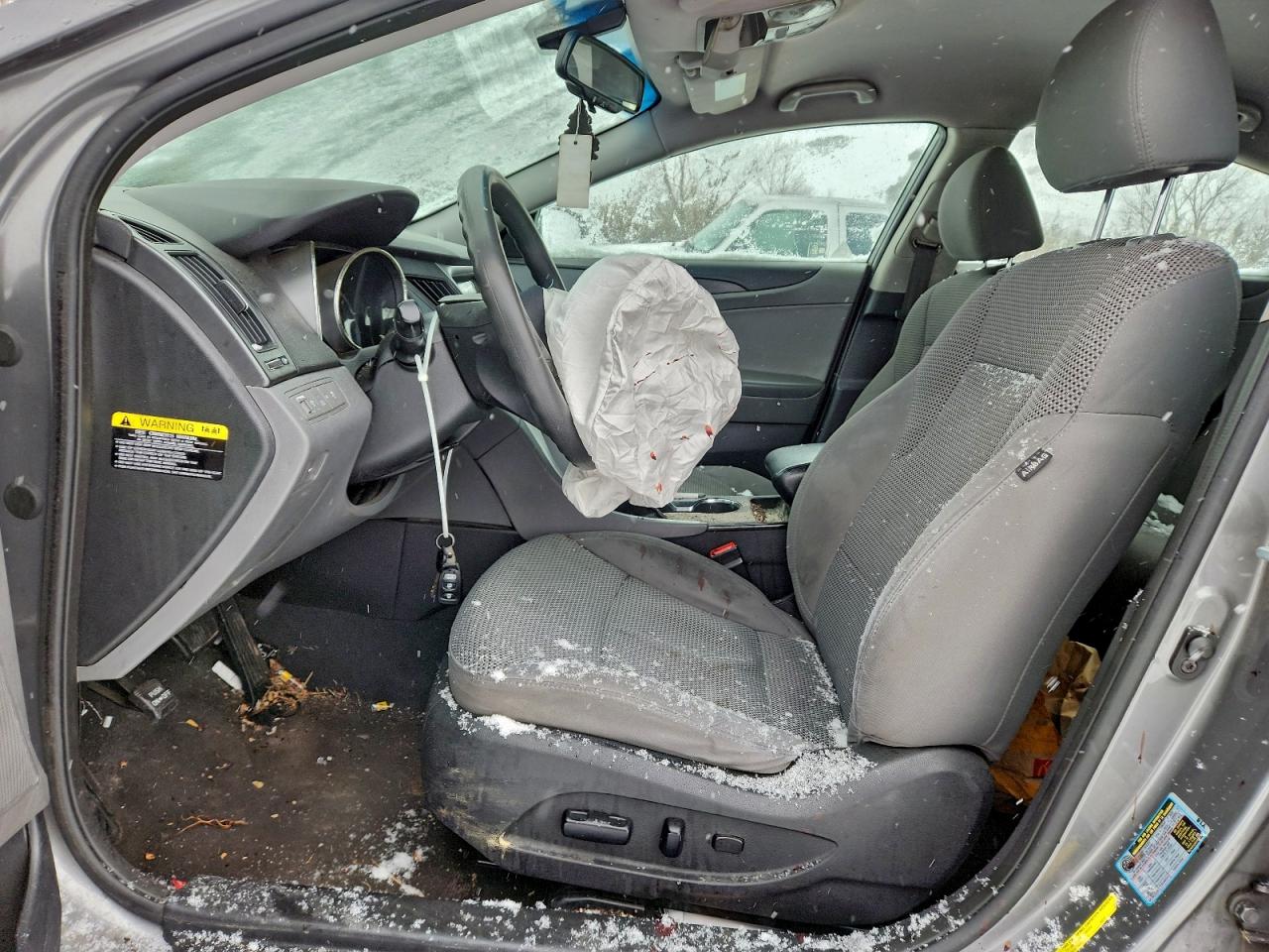 2012 HYUNDAI SONATA GLS photo 7