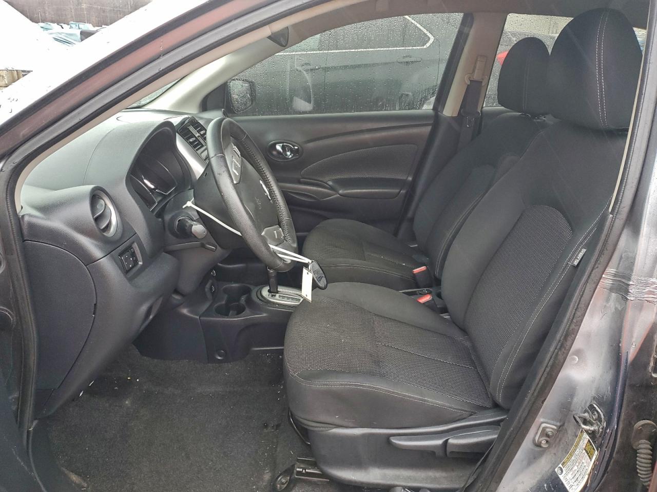 2019 NISSAN VERSA S photo 7