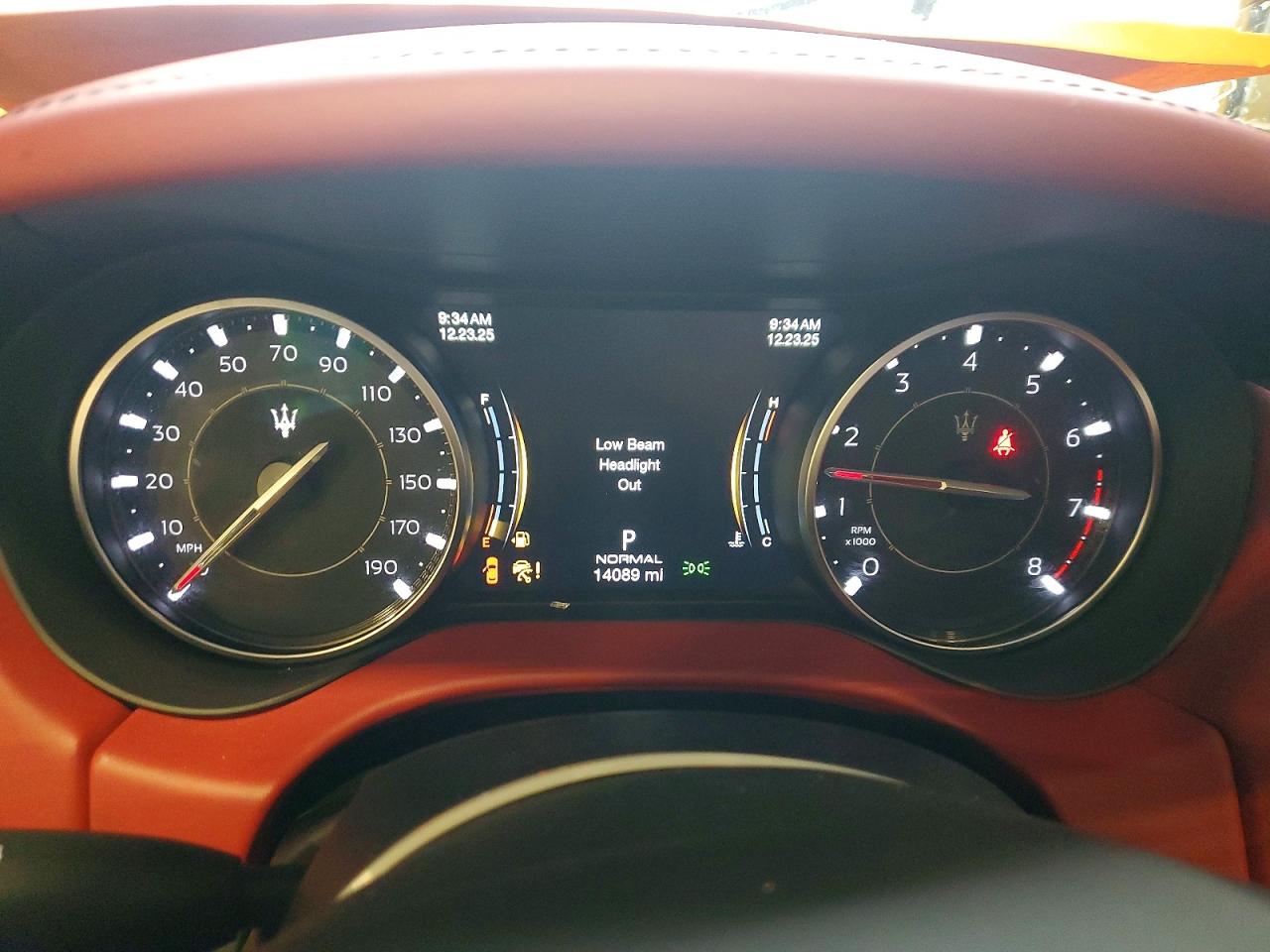 2023 MASERATI GHIBLI MODENA photo 9
