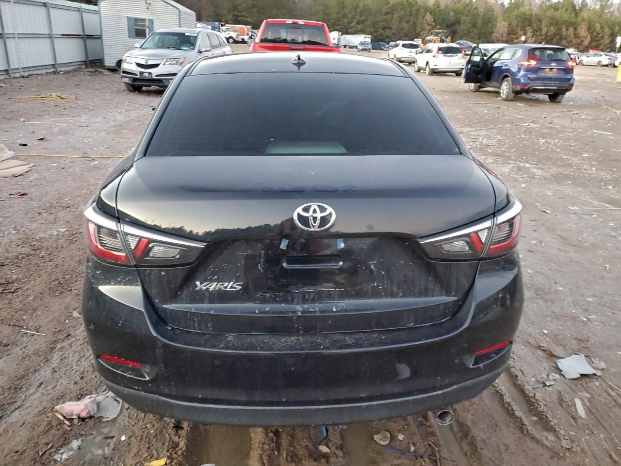2019 TOYOTA YARIS L photo 6