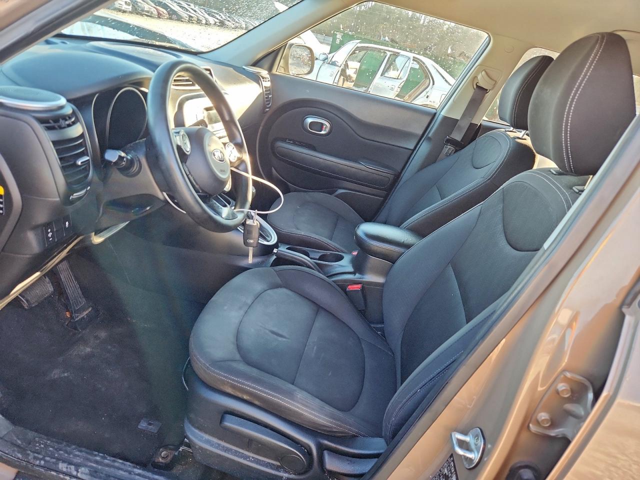 2015 KIA SOUL photo 7