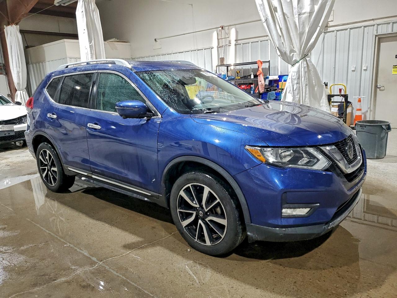 2019 NISSAN ROGUE S photo 4