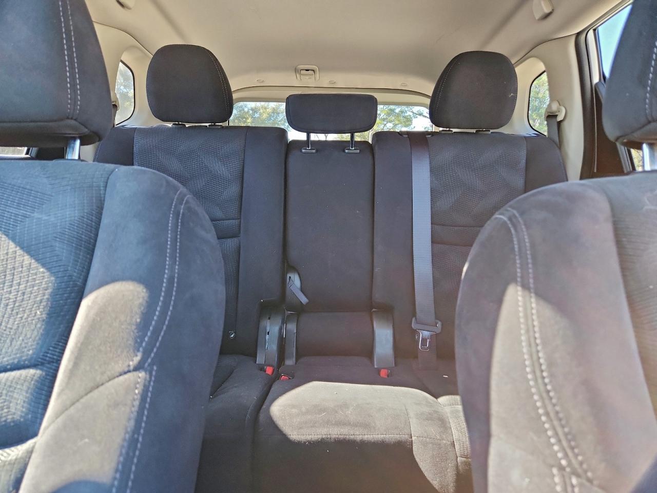 2016 NISSAN ROGUE S photo 10