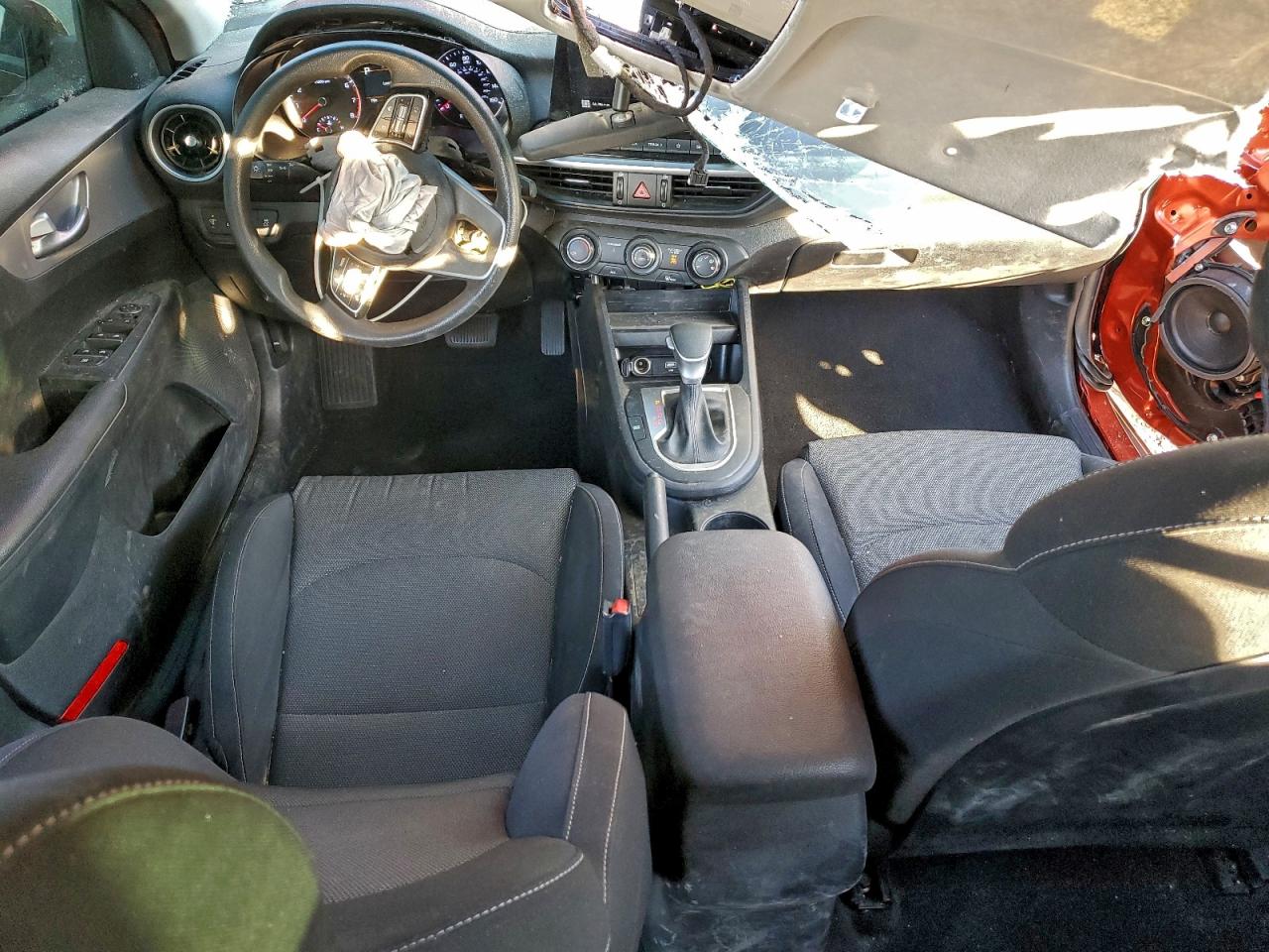 2023 KIA FORTE LX photo 8