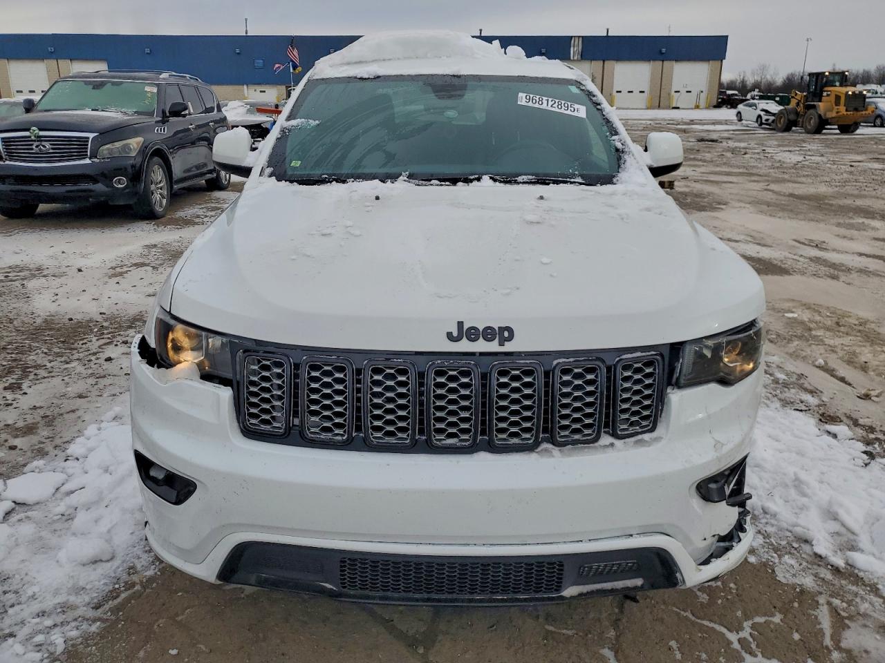 2018 JEEP GRAND CHEROKEE LAREDO photo 5