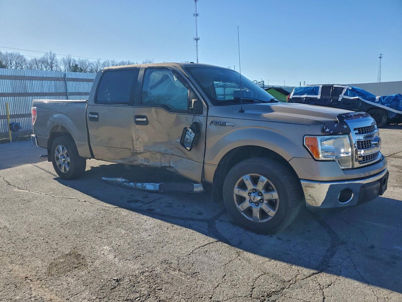 2014 FORD F150 SUPERCREW photo 4