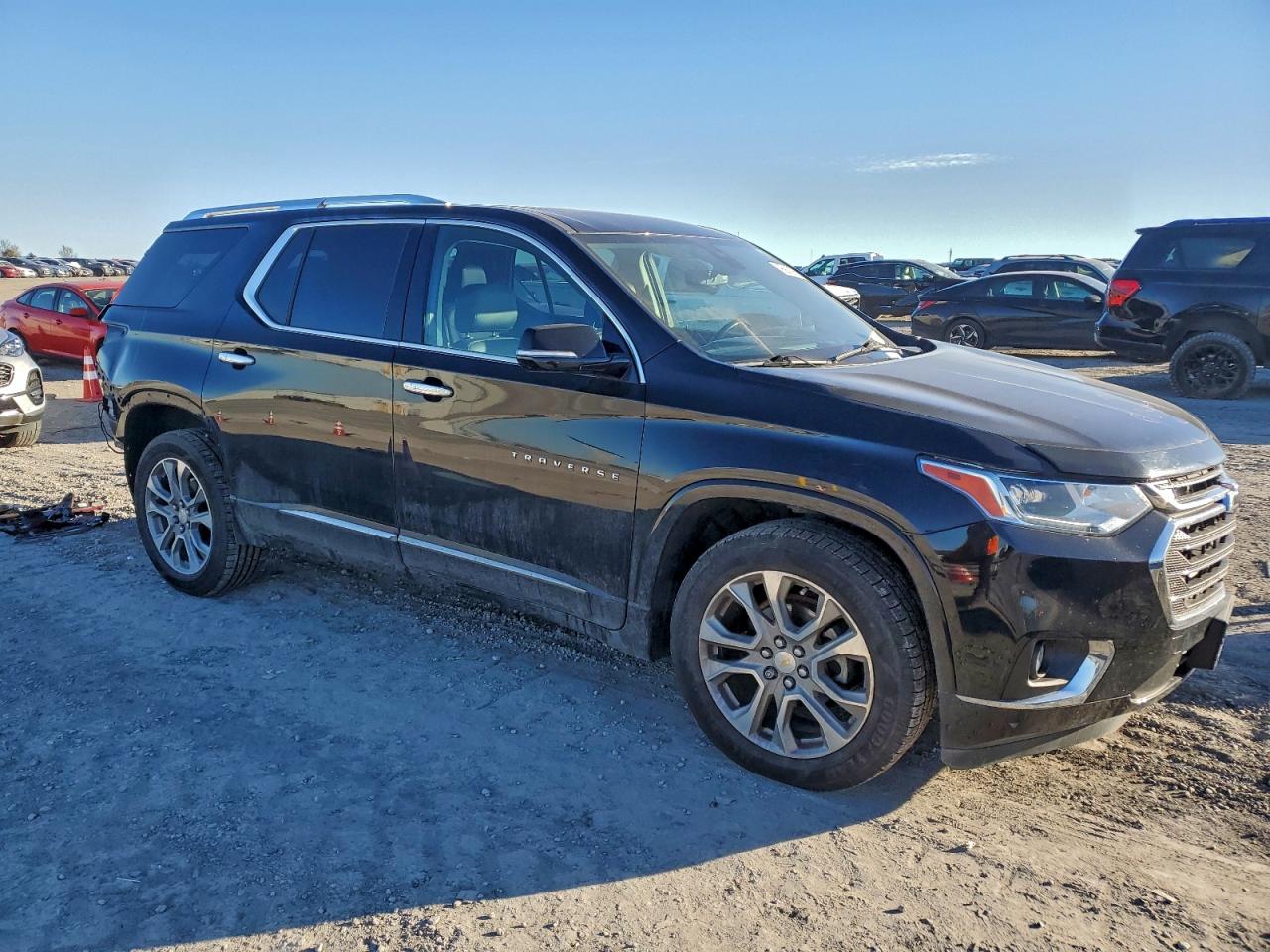 2019 CHEVROLET TRAVERSE PREMIER photo 4