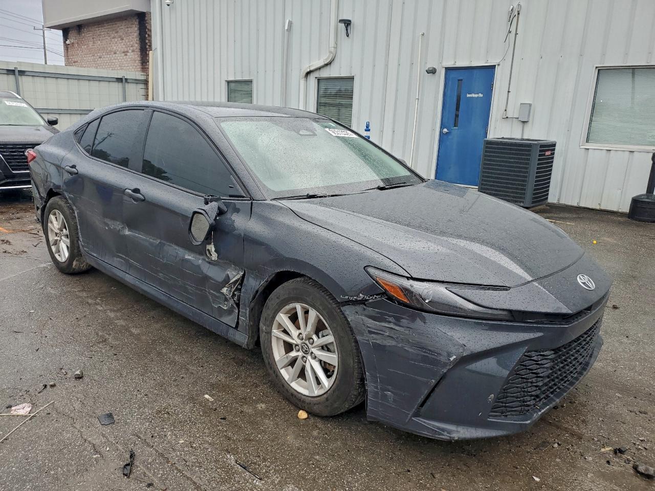 2025 TOYOTA CAMRY XSE photo 4
