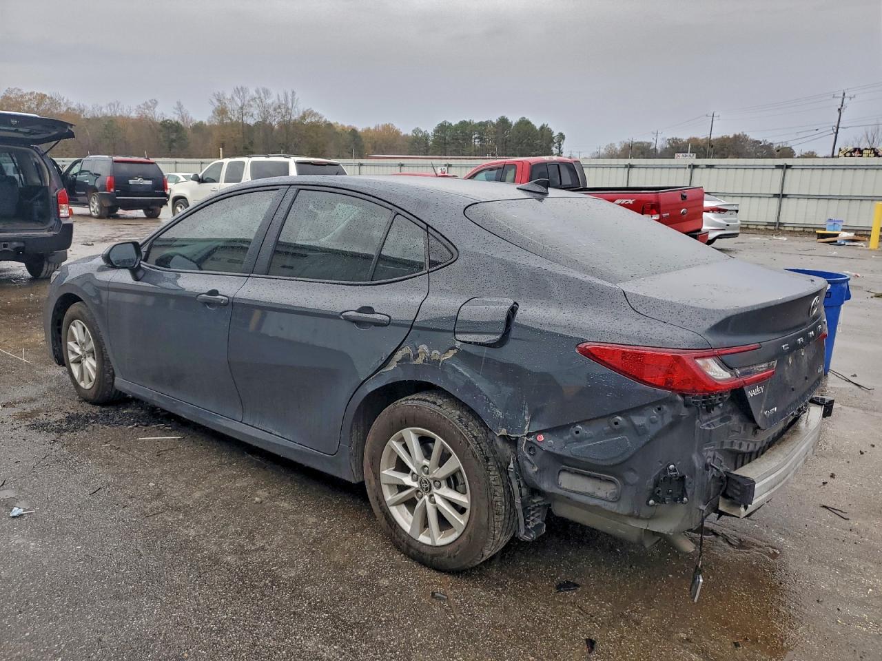 2025 TOYOTA CAMRY XSE photo 2