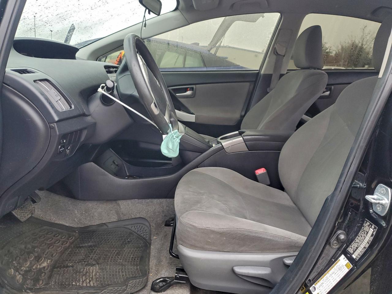 2012 TOYOTA PRIUS photo 7