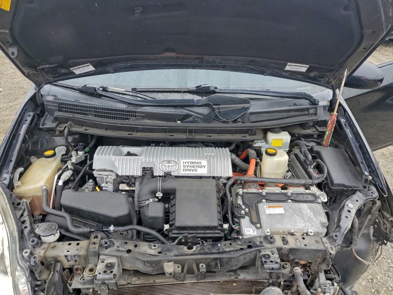 2012 TOYOTA PRIUS photo 11