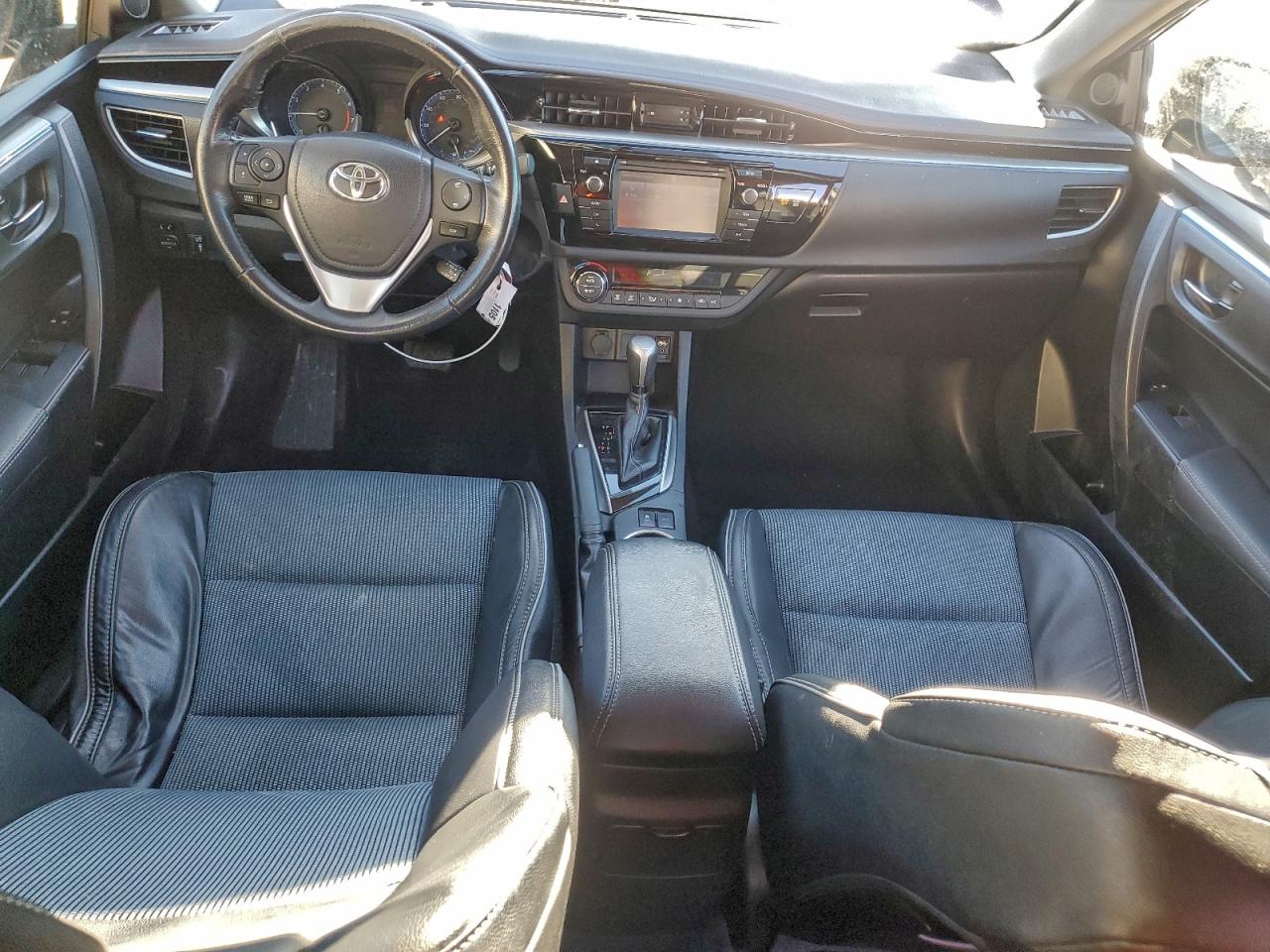 2016 TOYOTA COROLLA S PLUS photo 8
