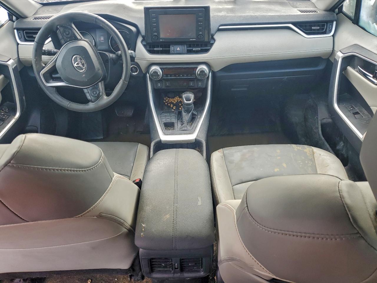 2021 TOYOTA RAV4 XLE PREMIUM photo 8
