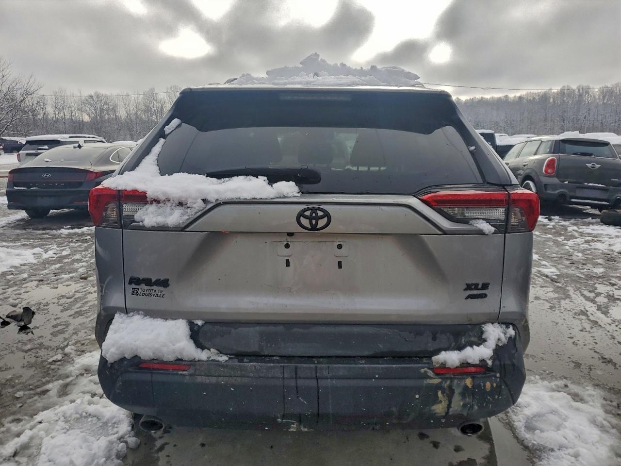 2021 TOYOTA RAV4 XLE PREMIUM photo 6