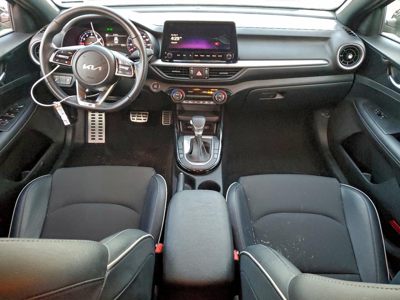 2023 KIA FORTE GT LINE photo 8