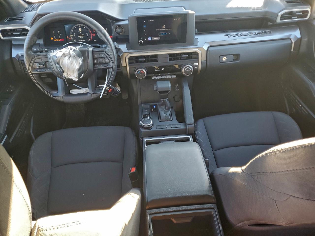 2025 TOYOTA TACOMA DOUBLE CAB photo 8
