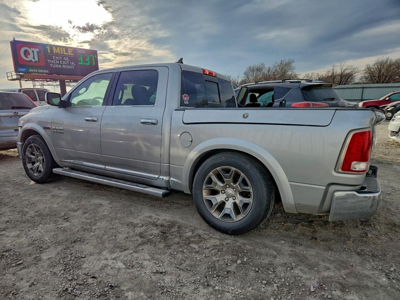 2018 RAM 1500 LONGHORN photo 2
