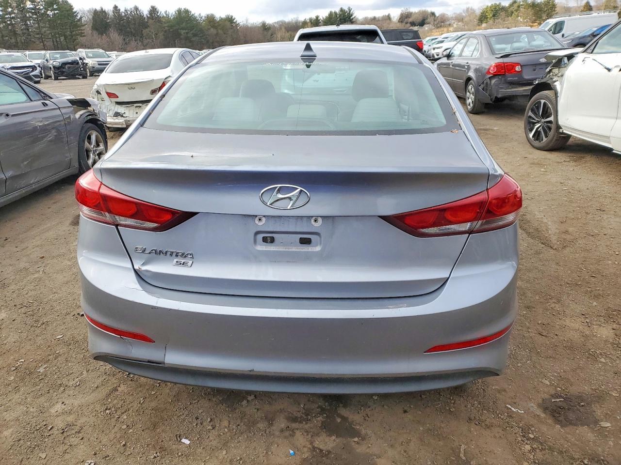 2017 HYUNDAI ELANTRA SE photo 6